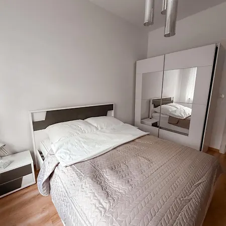 Garden Apartman *